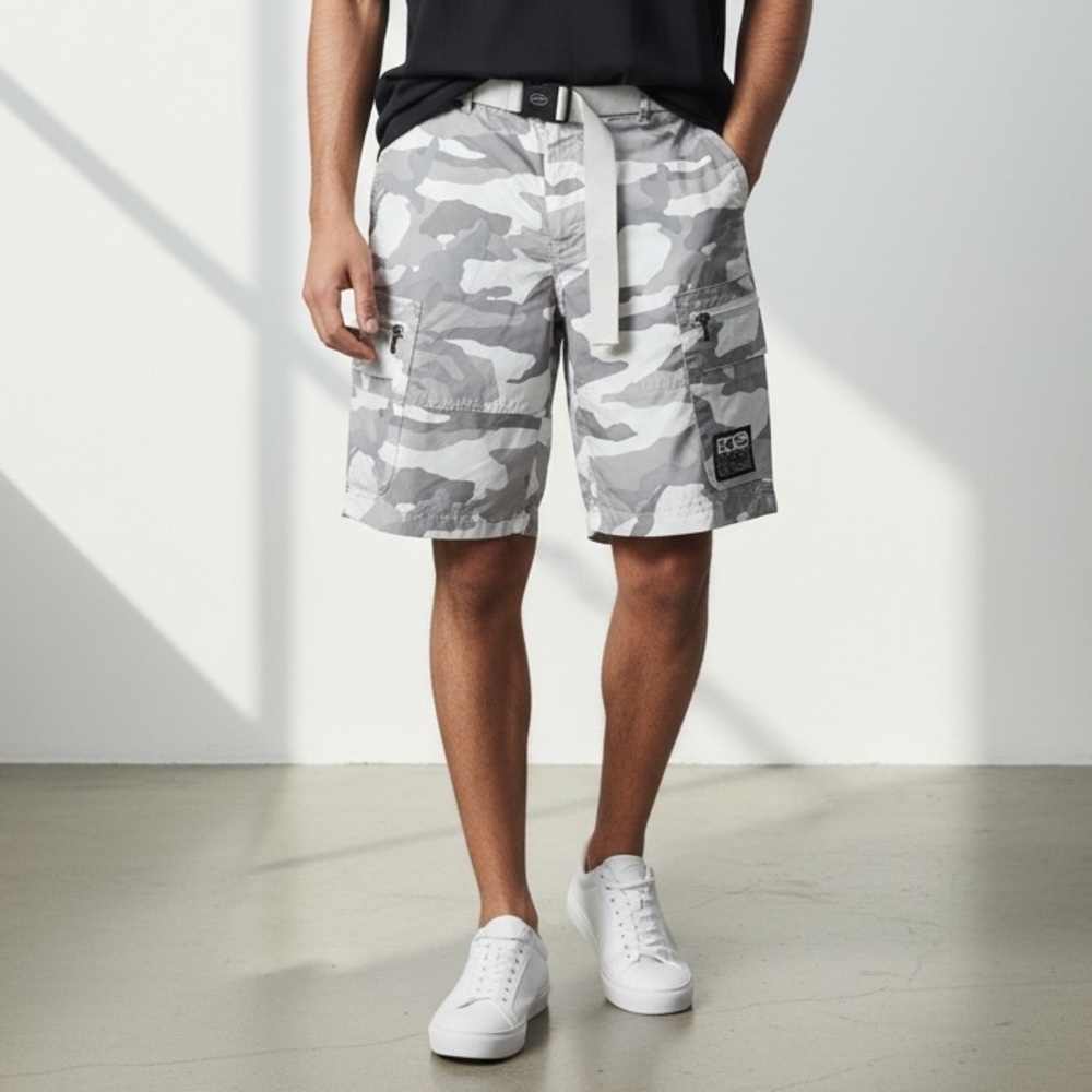 Ecko Unlimited Camo Utility Shorts Men’s Size 36